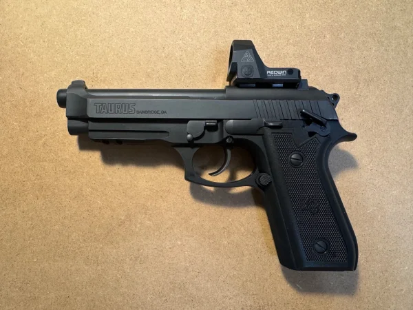 Taurus PT92 z montażem pod kolimator!