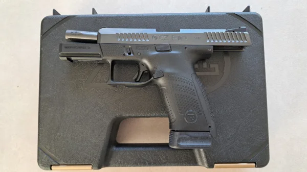 Sprzedam CZ P-10 C