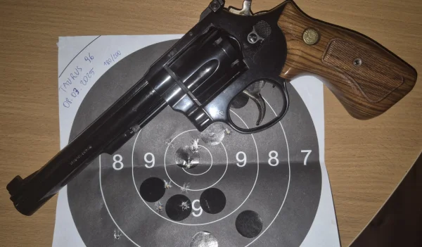 Rewolwer Taurus 96 .22lr idealny do tarczy