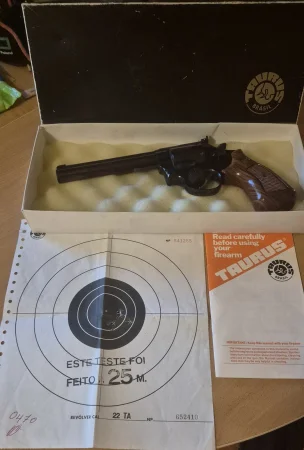 Rewolwer Taurus 96 .22lr idealny do tarczy - zdjęcie 3