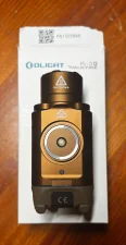 Latarka Olight PL-3R Valkyrie Desert Tan