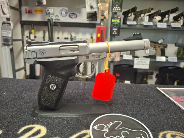 Smith & Wesson SW22 VICTORY TB