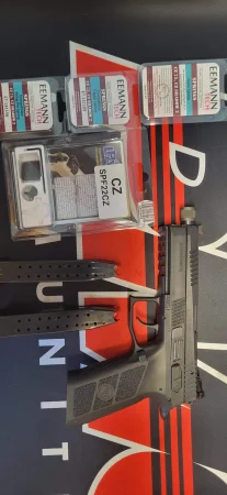 CZ P-09 SR kal. 9x19, przyrządy LPA, sprężyny EEMANN TECH