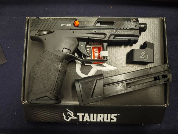 Taurus TX22  .22LR 4,6'