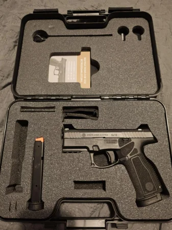 STEYR M9-A2 MF 9x19 jak nowy