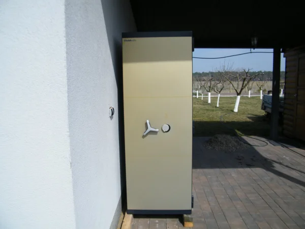 Szafa pancerna, na broń i nie tylko. Klasa I-sza, bardzo ciężka.