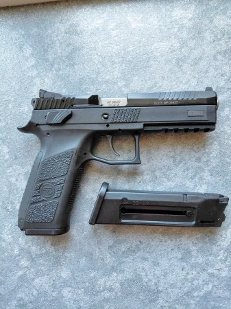 CZ P09 Kadet 22LR - zdjęcie 6