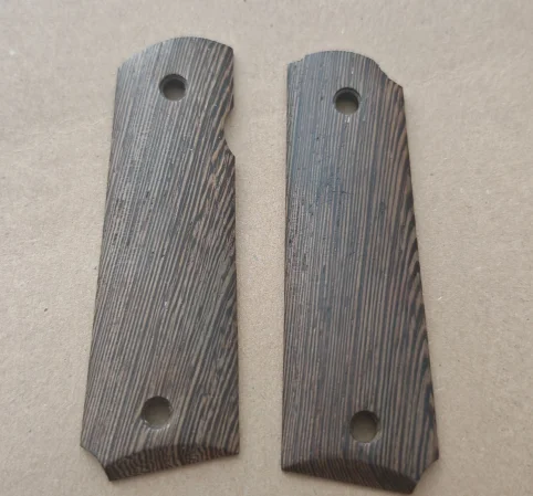 Okładziny 1911 3 różne rodzaje drewno, guma, plastik