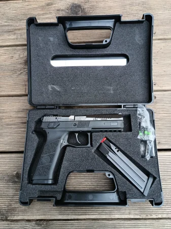 CZ P-09 - zdjęcie 5