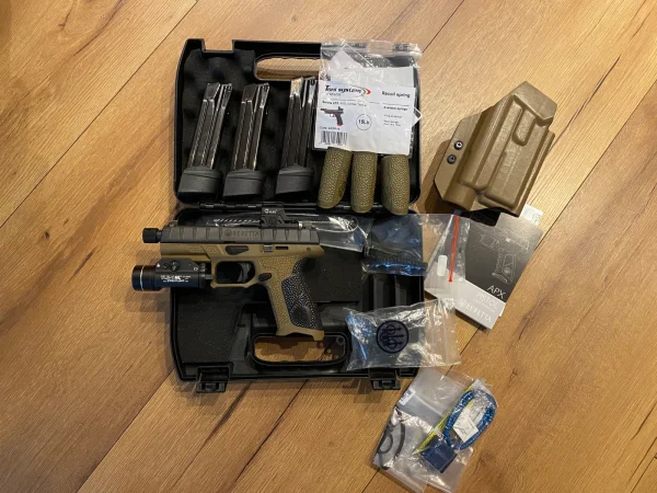 Beretta APX A0 combat