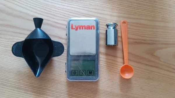 Waga elektroniczna Lyman Pocket Touch do elaboracji