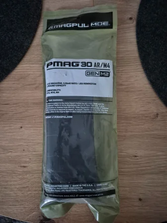 Magazynek AR
