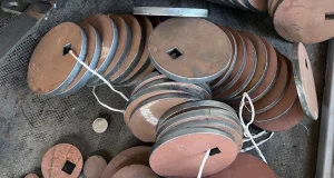 GONG z Hardox 450 grub. 10mm - koło fi 100mm