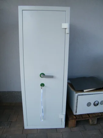 szafa/sejf w klasie I-szej