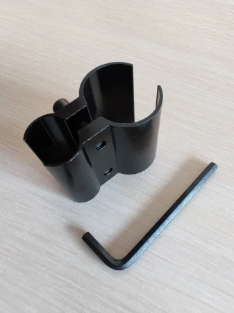 Montaż do latarki na lufę