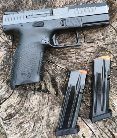 Pistolet CZ P-10 C 9x19 mm