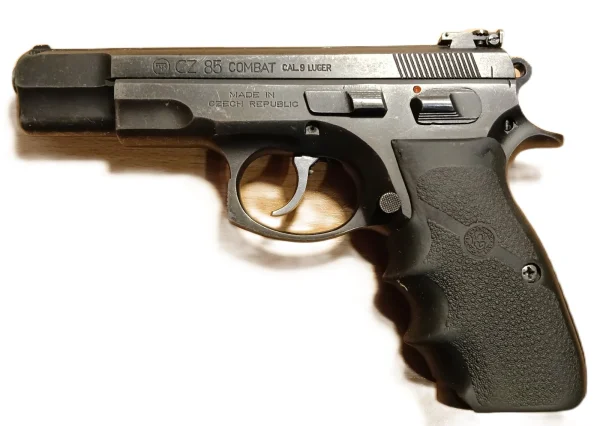 CZ 85 Combat USZKODZONA