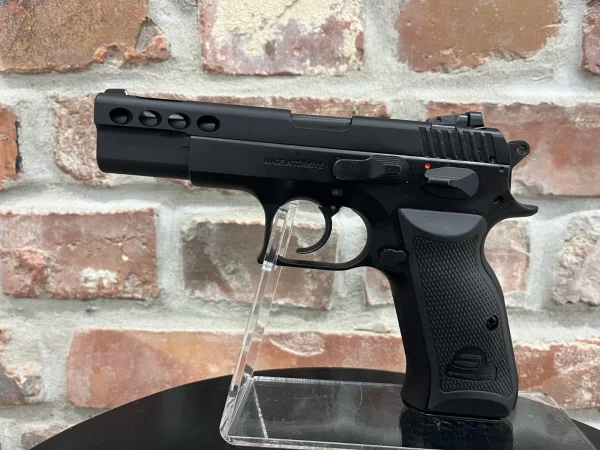 Pistolet Sarsilmaz P8 L Black 9x19 - zdjęcie 2