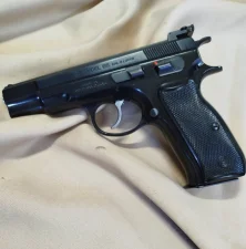 Pistolet CZ 85 9x19mm "Combat"