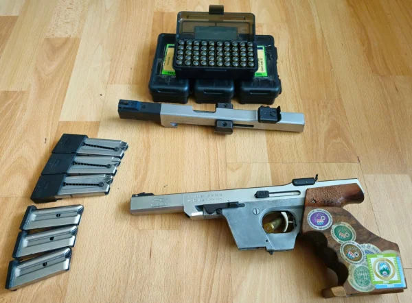 Zestaw - Pistolet Walther GSP .22LR i konwersja GSP .32swlwc S&W Long WadCutter