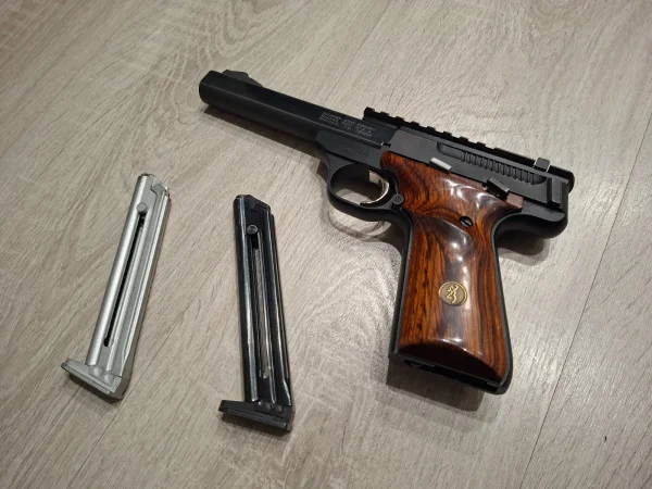 Browning Buck Mark .22LR