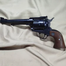 Rewolwer Ruger New Model Blackhawk, . 357Mag/.38Spec, 6"