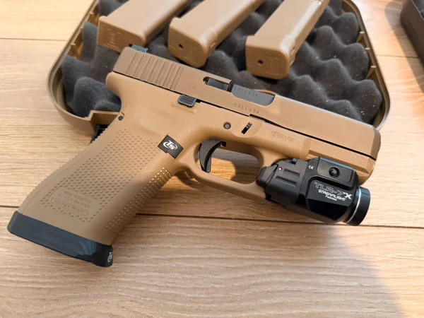 Glock 19x stan idealny duzo dodatkow