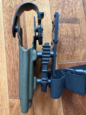 Kabura do Sig Sauer P322 - komplet z wieszakiem, widelcem i paskiem udowym