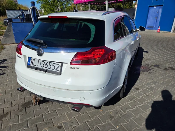 Opel Insignia 2.0 T Sports Tourer /4x4/ szyberdach /full opcja/ OPC line - zdjęcie 4