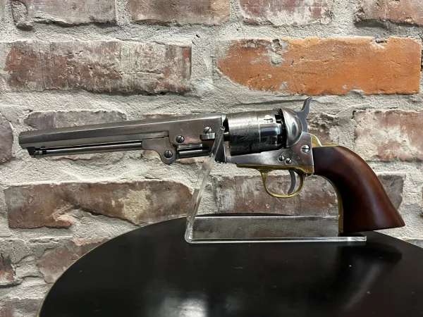 Pietta 1851 Colt Navy Yank Old Silver .44 - zdjęcie 2
