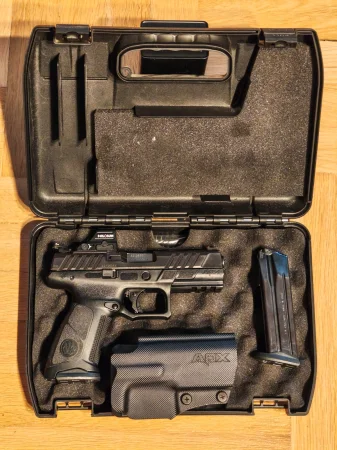 Beretta APX A1 9x19