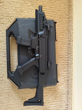 Pistolet CZ Scorpion Evo 3 S1 8" 9x19 Parabellum