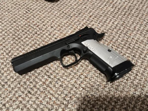 CZ TS 2 silver