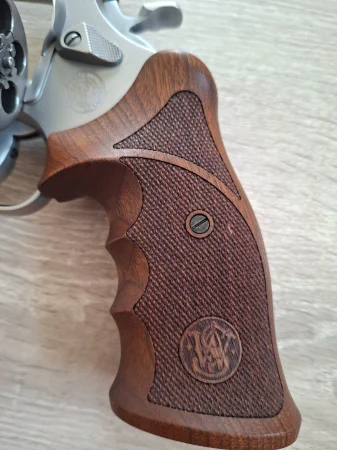 Rewolwer Smith&Wesson 686-5 Performance Center - zdjęcie 4