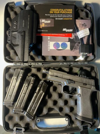 Zestaw Sig Sauer P320 X-Carry Legion i Romeo X Pro