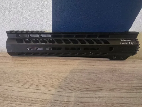 Łoże ar15 "Never Give Up"