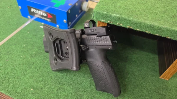 Cz p10c