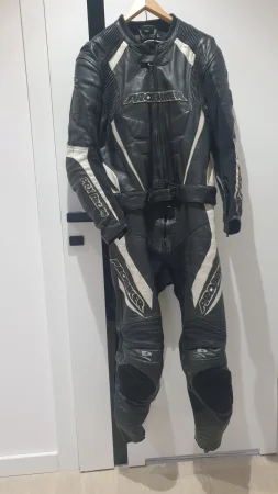 Kombinezon motocylkowy - zdjęcie 2