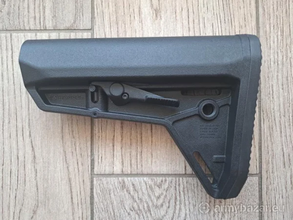 Kolba MAGPUL MOE SL