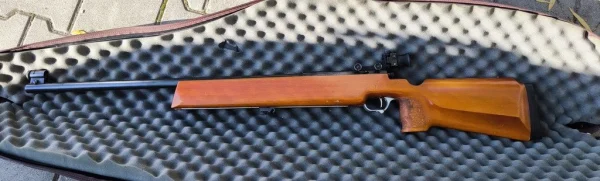Karabinek Suhl mod. 150 .22lr