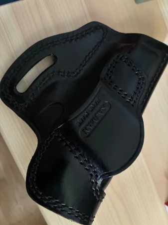 Kabura prawa Beretta F92 Kajman Skórzana